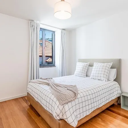 Vila Port And Stone *