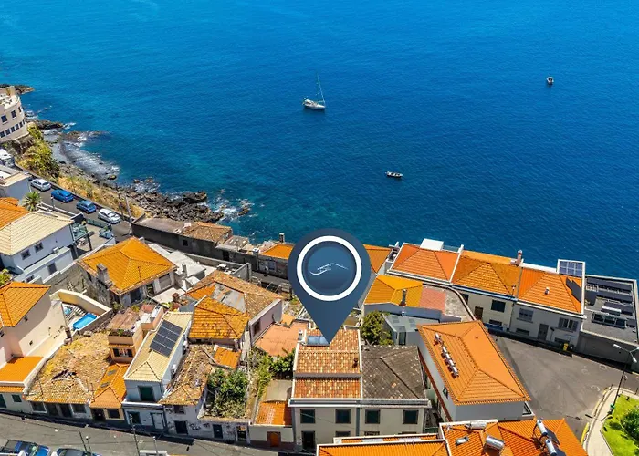 Port And Stone Vila *