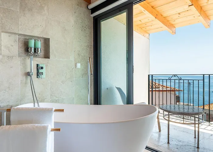 Vila Port And Stone *