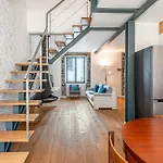 Port And Stone Villa *