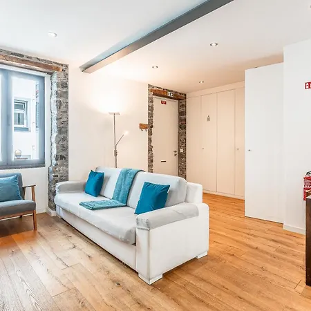 Port And Stone Villa