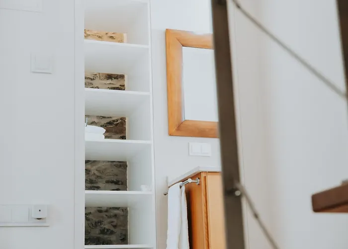 Port And Stone * 丰沙尔